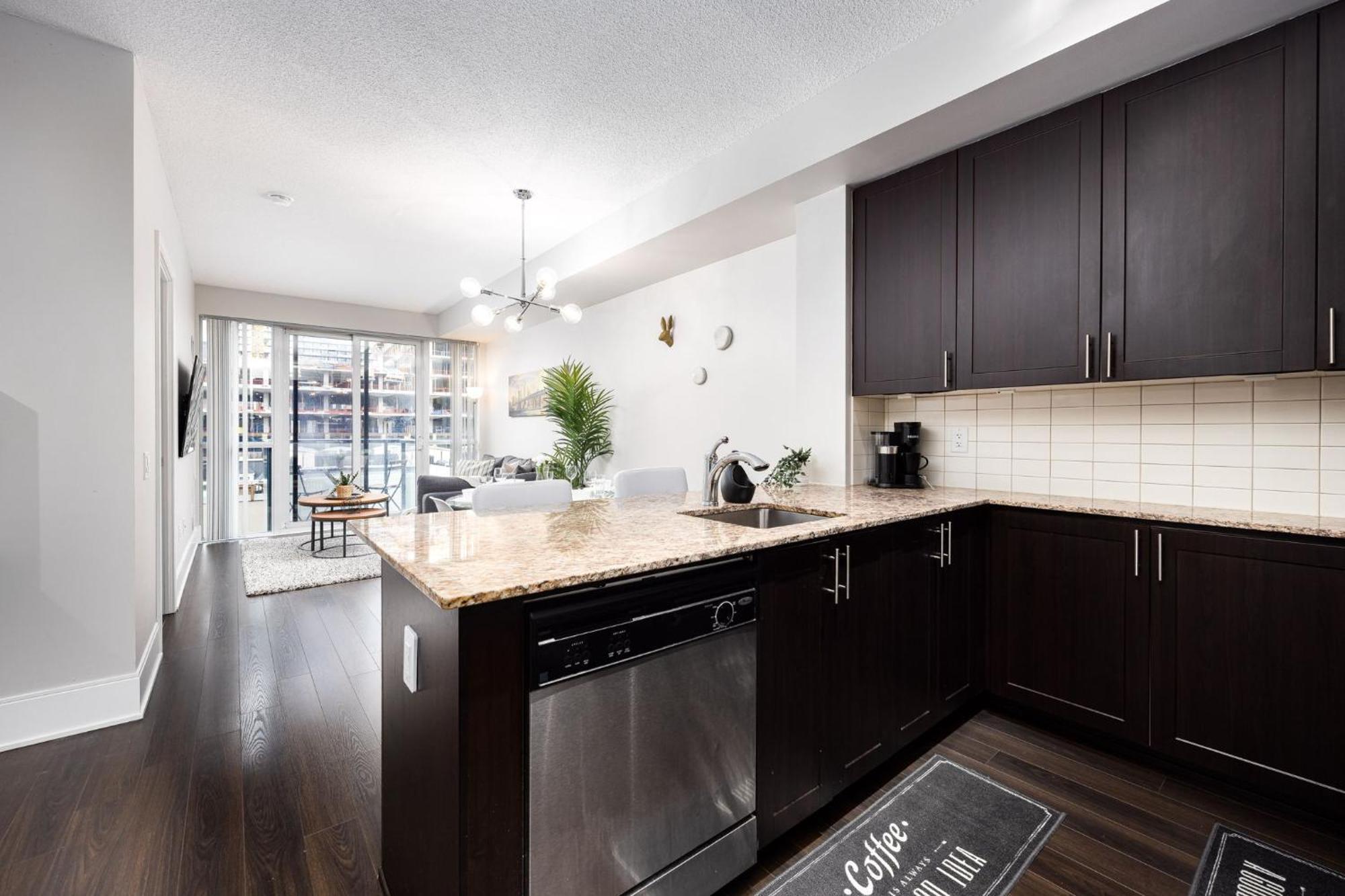 Dwtn Condo Near Cn Tower! W/ Free Parking Toronto Buitenkant foto
