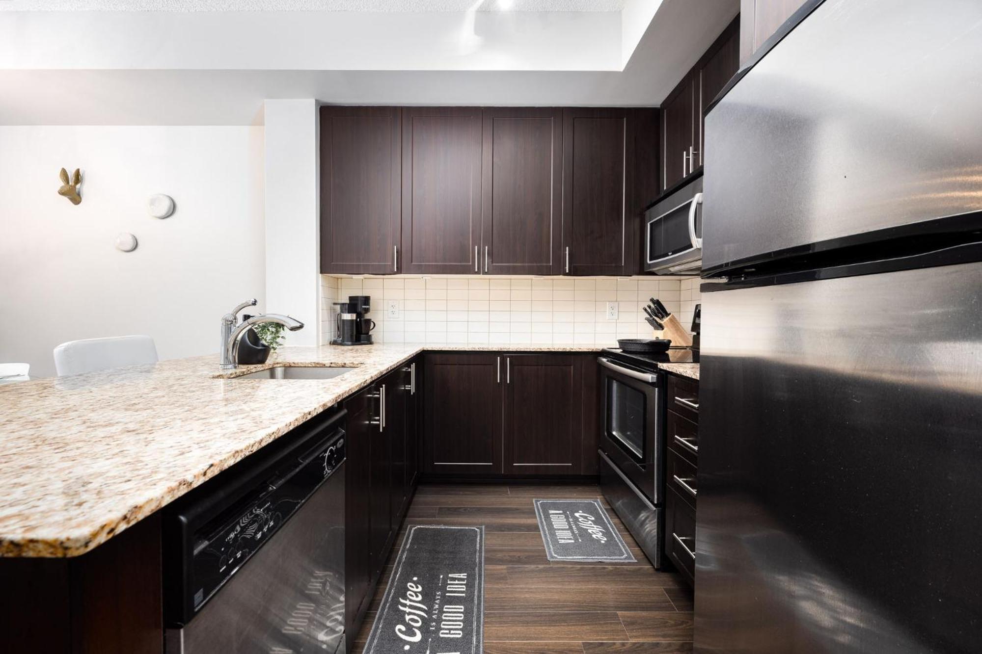 Dwtn Condo Near Cn Tower! W/ Free Parking Toronto Buitenkant foto