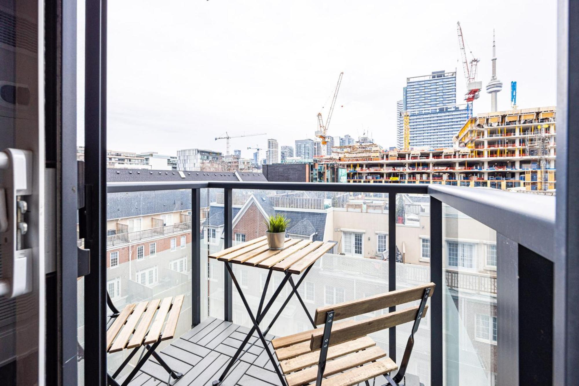 Dwtn Condo Near Cn Tower! W/ Free Parking Toronto Buitenkant foto